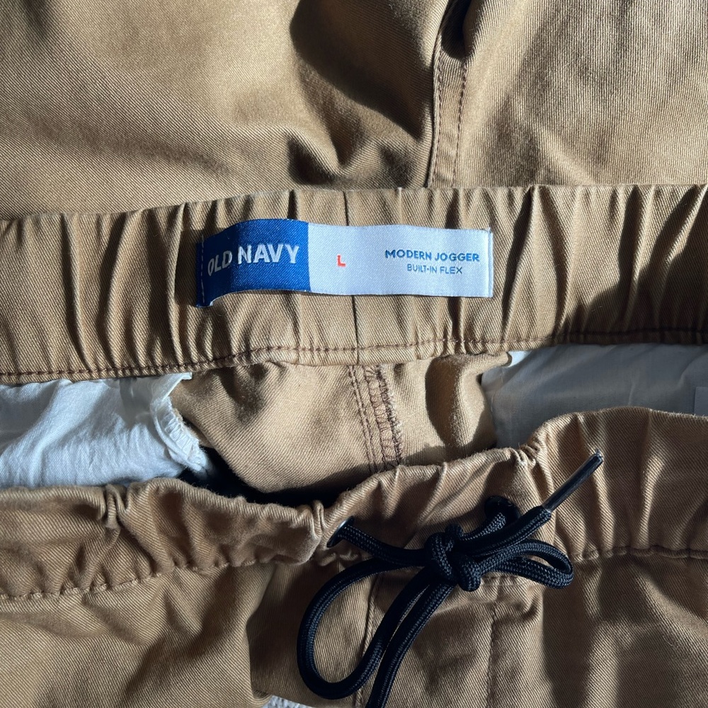 Old Navy Built-In Flex Modern Jogger Pants for Men